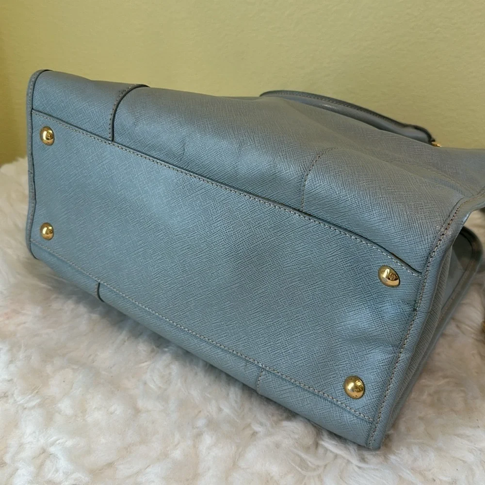 💯Authentic Prada Light Blue Safiano Leather Tote Bag🍀